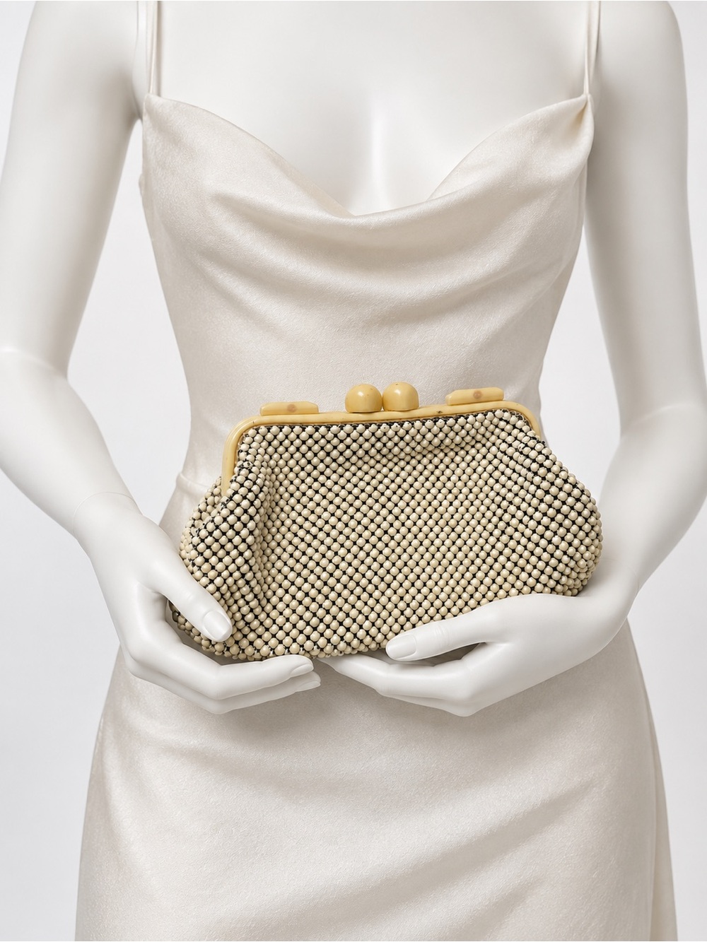Vintage Lumesh Whiting & Davis Beaded Clutch Purse